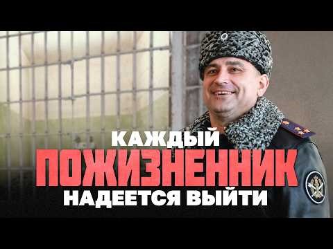 Побывали внутри «Чёрного дельфина»