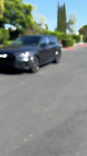 2022 Audi SQ7 Sport Key Demo