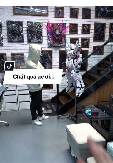 Các pháp sư tung của quá đẳng cấp ae ạ, tôi cũng chỉ mơ đc không gian mô hình như kia thui 😂 #gundam #mohinh #vpnmodeltoys #mohinhlaprap