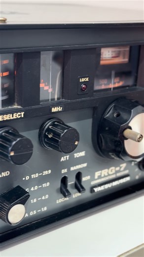 Yaesu FRG-7: Vintage Radio Listening Experience
