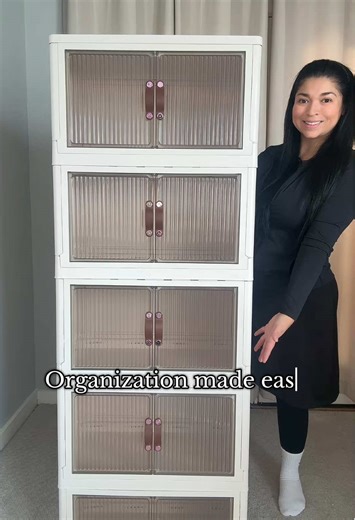 This stackable organizer is perfect for saving space and keeping everything neat. Use it in the pantry, bathroom, kitchen, or closet. Clear, easy to stack, and makes organizing so satisfying! #stackableorganizer #tiktokshopstarterpicks #organization #homefinds #homeorganization