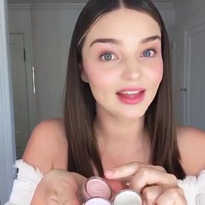 In case you missed it on my story, here is how I like to use our new @koraorganics Luminizers that contain real crushed crystals! We now have 2 new shades - Amethyst & Clear Quartz - in addition to our original Rose Quartz ✨❤️💋(link in bio) | Miranda Kerr