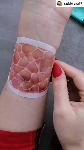 🎨🦄 SArt demonstrates ‘How To Face Paint A Unicorn’ in this gorgeous #facepainttutorial 😍 🎥 #repost SArt Check out Simona's pages for more face painting fun! 🌈 IG https://www.instagram.com/radsimona17/ FB https://www.facebook.com/SArtCanterbury YThttps://www.youtube.com/@sartsimonarad2279 #looneybinaustralia #radsimona17 #facepaint #unicornfacepaint #facepainter #unicornfacepainting #facepainting #unicorns #facepaintersofinstagram #facepaintersoninstagram #facepaintingmakeup #facepaintartist