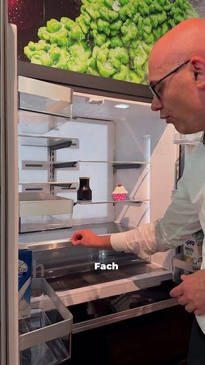Siemens iQ700 KF96RSBEA 😳 This French door refrigerator looks unreal