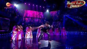The king of contemporary will swayed us all in the air with his stunning act! #DanceIndiaDance | ZEE TV