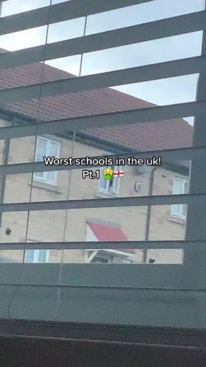 Investigating the Worst Schools in the UK - Part 1