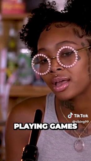 @Summer Walker - Playing Games @npr @Tiny Desk Live Performance 🪕🥁🪘🎻🎺🎤 #summerwalker #music #vibes #rnbvibes #rnbmusic #lyrics #Fyp #tinydesk #tinydeskconcert #npr