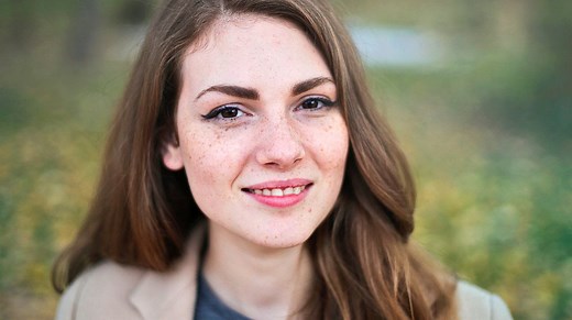 16 Photos That Prove Women With Freckles Are Beautiful