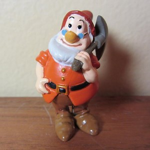 Doc Dwarf With Pickaxe PVC Plastic Action Figure Disney Store Snow White (W4562)