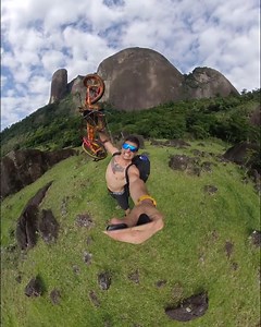 Note to self: Get bike a parachute 👀🤣 📸 @gabrieldaponterioniteroi w/ Insta360 ONE X2 | Insta360
