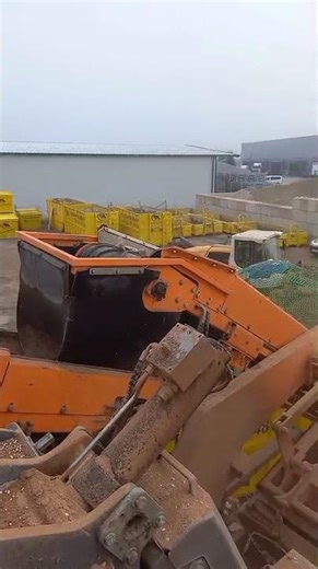 Rockster R1000 #impactcrusher #construction #demolition #recycling #mobilecrusher #crusher #asphalt