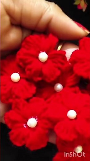 how to make a flower with thread #shortvideo #handmade #flowers