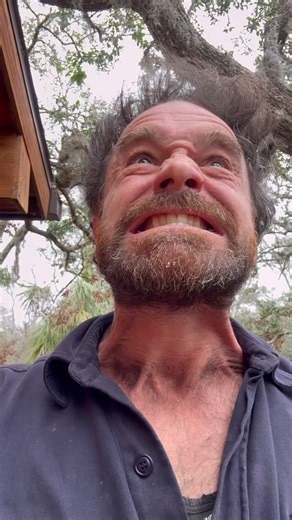 Happy Sunday Funday! Enjoy Part 2 of my transformation into a werewolf - This would be the point before my body radically changes and I truly transform into a beast. May you all tear through this upcoming week with the confidence and power of a wolf. Thank you Squatch Juice for keeping me hydrated during this sweat-tastic performance. Love, RPG and #summitviewstudios #theparageeks #squatchjuice #squatchnut #cryptids #outkastparanormal #werewolf #werewolves #monster #method #richeysuncoasttheatre