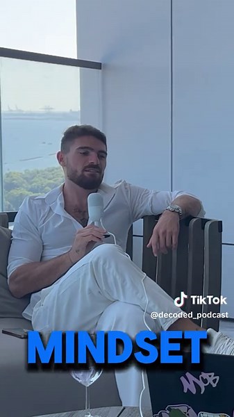 Be your biggest fan… and your toughest critic.🎙️⚡️ #business #podcasts #mindset #mind #podcasting