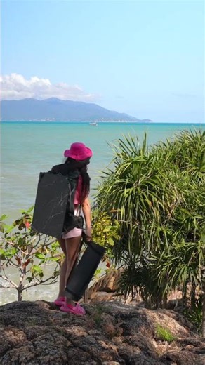 Ocean, Wind, and Rocks: How to Walk Safely Along the Shore #hiking