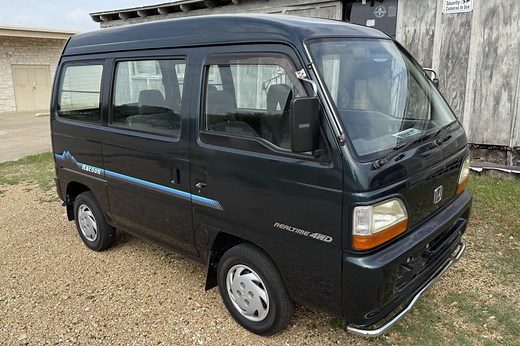 No Reserve: 1995 Honda Acty Street G Racoon 4WD 5-Speed