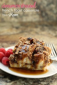 Cinnamon Roll French Toast Bake with Streusel Topping