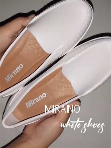 Affordable White Shoes for Nursing Students – Find Them in the Yellow Basket
