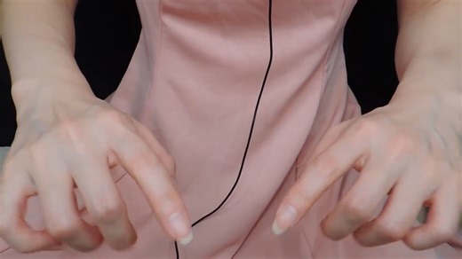 【ASMR】minimums 针对腿和脚的TK抓挠 视觉助眠 口腔音