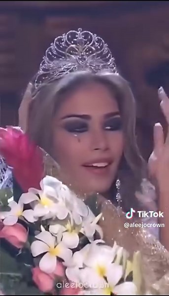 2.4M views · 161K reactions | CROWNING MOMENT!!! ❤ Miss Universo 2008.  ¡QUE NERVIOOSSSS, AUN SE ME ACELERA EL CORAZON COMO AQUEL DIA! ❤❤❤ #MissUniverse #MissUniverse2023 #missuniverse2008 #DayanaMendoza | Miss Venezuela Deluxe | Facebook