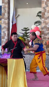 The Willy Bacalso way! The Tapi-Tapi drill in Lapunti is a fundamental training method that develops a practitioner’s sensitivity, timing, and coordination during close-range encounters. Through continuous contact and flowing exchanges, practitioners learn to recognize and familiarize themselves with an opponent’s movements, angles, and rhythm. This awareness allows them to effectively deflect or redirect incoming attacks rather than meeting force with force. As the drill progresses, practitione