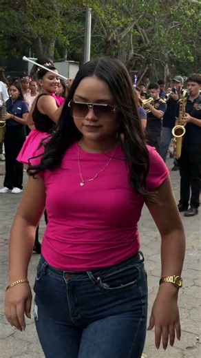 Gracias por la Ayuda ✅🔴 #shortvideo #baile #shortsviral #shorts #bailando #cumbia #video #fypシ゚