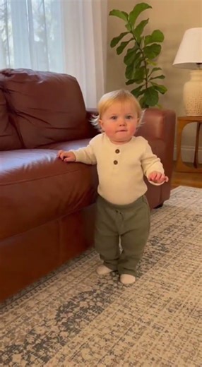 CCTV Catches Baby’s FIRST Steps… Then Mom Realizes It’s REALLY Happening 😭✨