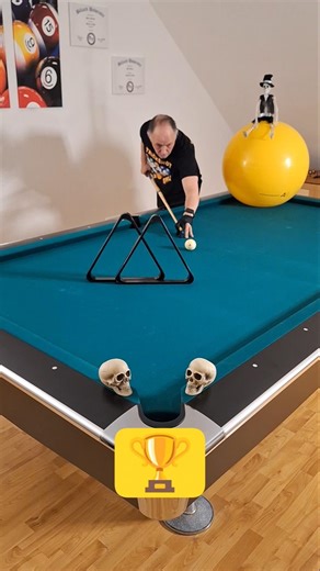 DAS MAGISCHE DREIECK 🎱 KANNST DU DAS GLAUBEN? 💀