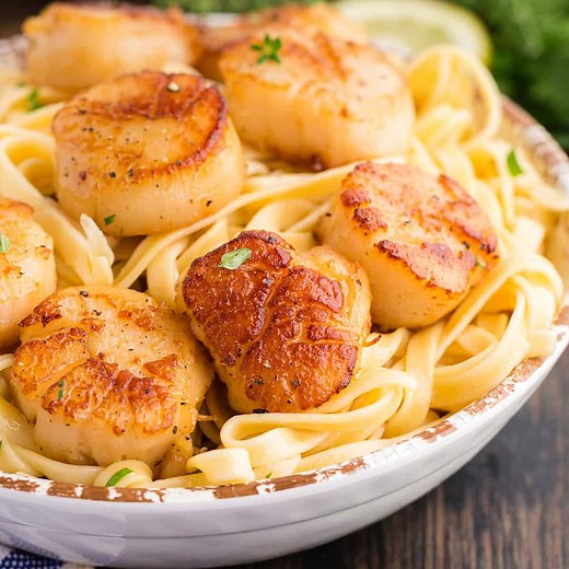 Pan Seared Scallops Recipe - Alton Brown Style