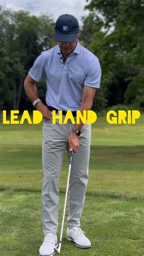 🎯 The Lead Hand Grip — The Foundation of Clubface Control Your grip is the only connection you have to the golf club, and it starts with how you place that lead hand on the handle. The thumb and the pad of your palm should work together — connected and secure — so the club rests diagonally through the base of your fingers, not in the palm. When that connection is solid, the lead hand can control the clubface throughout the swing. Lose that connection, and the face can twist, rotate, and cause i