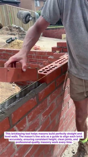 This Simple Bricklaying Tool Makes Walls PERFECTLY STRAIGHT | Masonry Tools”