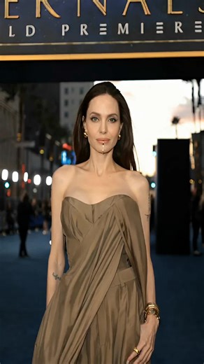 Angelina Jolie's Stunning Premiere at Coutures Film