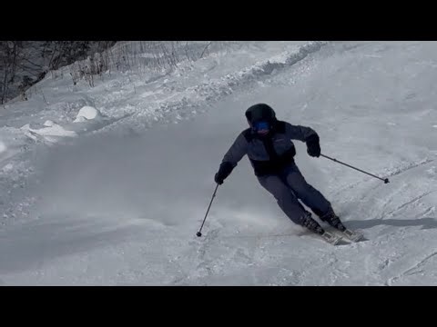Short radius turn: pressure, timing, rhythm. #ski #flowstate