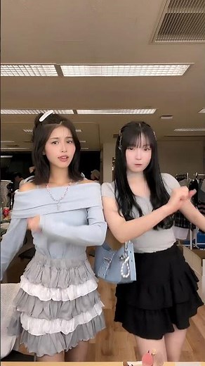 Ranan & Rinrin's gray and light blue outfits are cute ♡ #popteen #popteen #ranan #rinrin