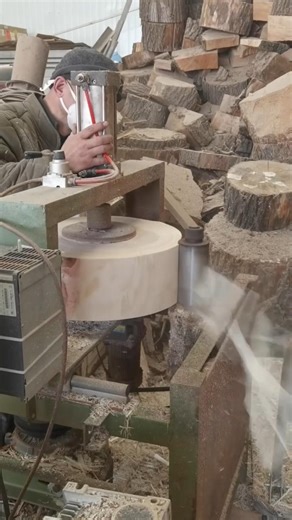 Easy method of rounding wood with a machine