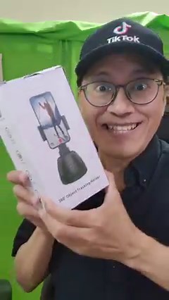 1.1M views · 10K reactions | AI phone stand that automatically follows me 360 degrees - ASMR Unboxing and Setup #ifollowu #ASMR #unboxing #setup #review #phonestand #AI #360 | Adrian Lee | Facebook