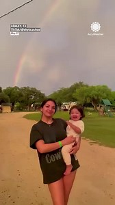 Lightning Poses: Capturing Nature’s Good Side
