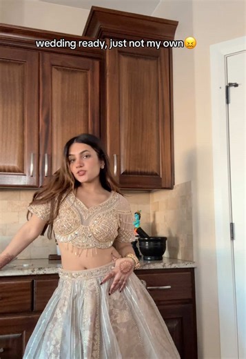 Stylish Indian Wedding Outfit Inspiration