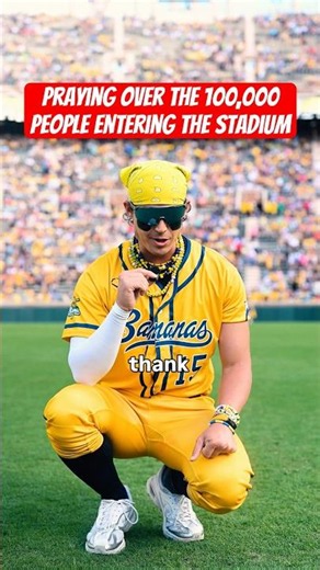 A prayer over the 100,000 people at this Bananas game