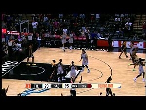 Danielle Robinson Lays It In For The Win!