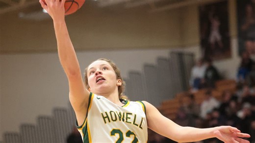 Howell's Alison Farr jump-starts offense in season-opening win