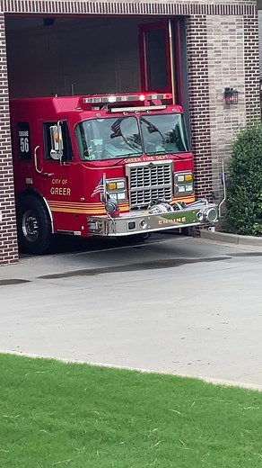 Engine 56 responding to an MVA w/ entrapment #fire #greenville #firetruck