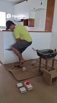 Faça você mesmo a reforma da sua cozinha com azulejos: do piso à transformação dos seus sonhos.