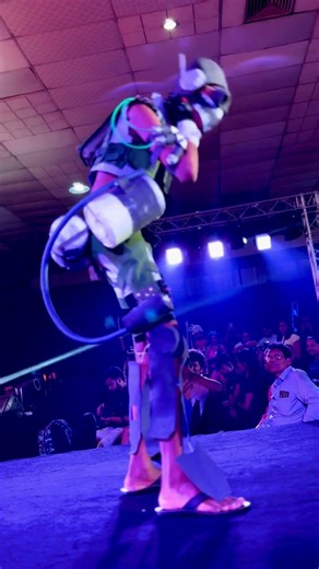 Octane Cosplay at Comic Expo 2025 | Apex Legends