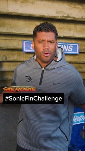 #ad Bunchie vs me... 😉🥴 . Try to BEAT my throw in the #SonicFinChallenge like Bunchie did! LAST CHANCE TO ENTER. @aerobie #SonicFinFootball