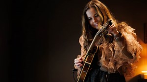 Sierra Hull - "Let's Go" Acoustic (Live at Citizen Studio for 'Rolling Stone')