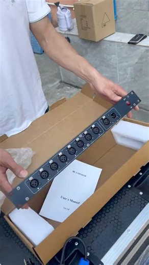 Reliable Lighting Control Using 8 Channel DMX Signal Amplifier Splitter