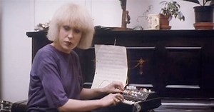 Mini Synth 1980 Film Breaking Glass with Hazel O'Connor