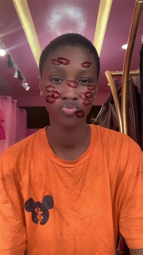 Kiss Filter Effects: Trending TikTok Kisses on Face Filter