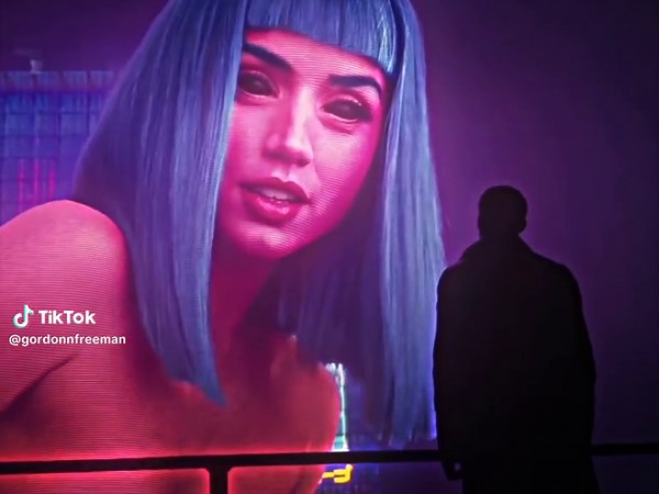 Gordon Freeman vs Officer K: Half-Runner 2 Video Compilation